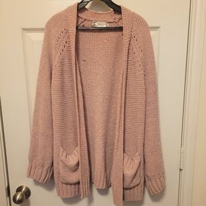 💥Bundle 3 for $20💥 Pink Rose Pink Knit Cardigan Soft size S